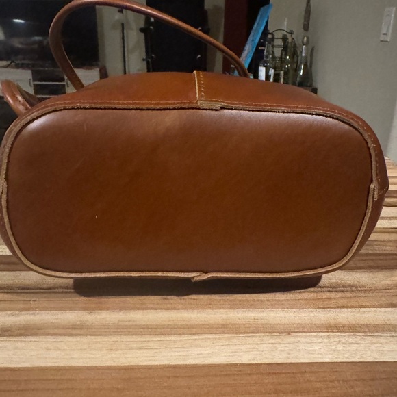 Portland Leather Large Devan Tote - Picture 3 of 6